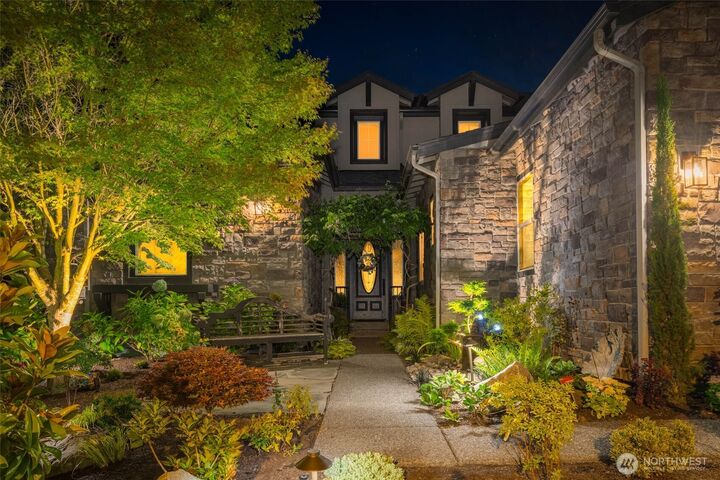 Property Photo: 12438 243rd Place NE WA 98053