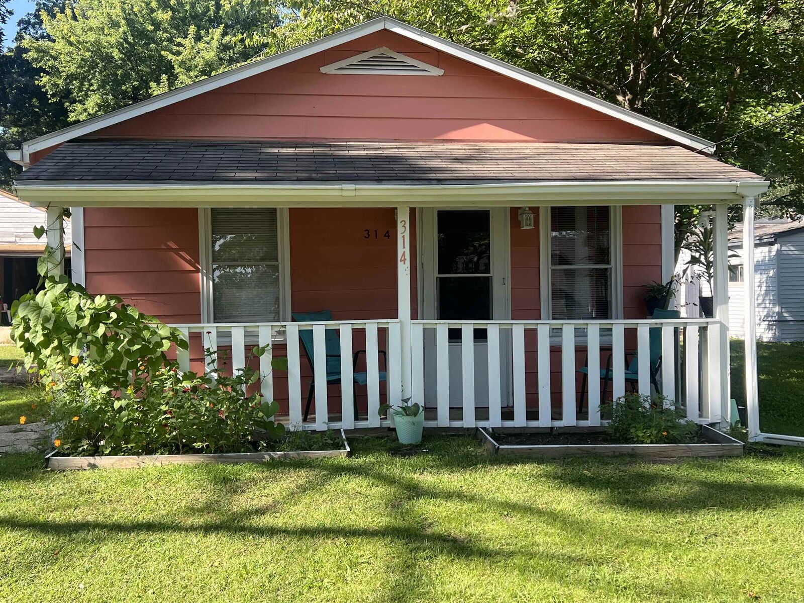 Property Photo: 314 Liston Avenue IL 61080