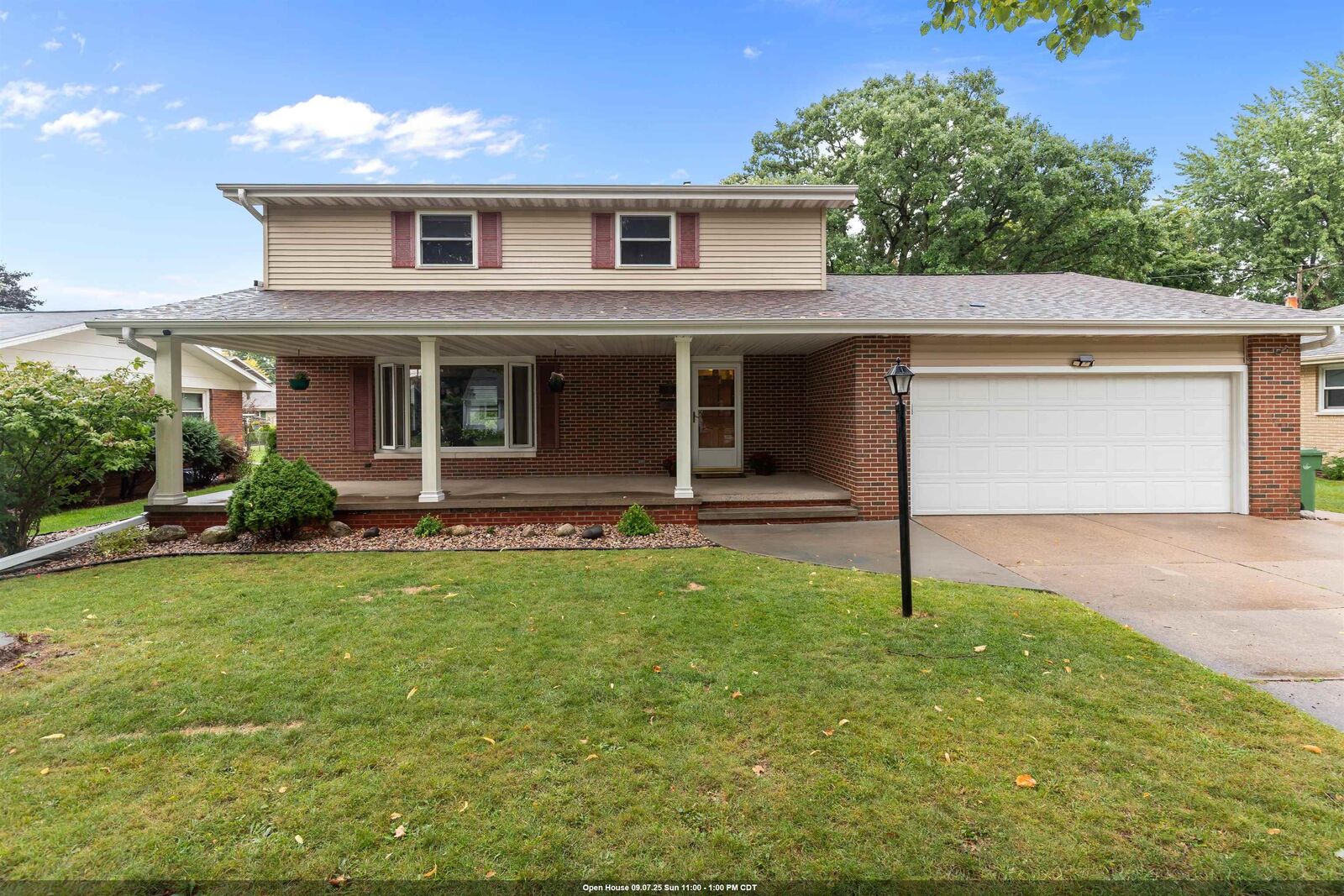 Property Photo:  363 N Roger Street  WI 54136 