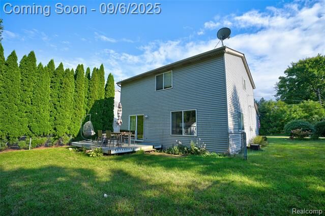 Property Photo:  2948 Newberry Road  MI 48329 