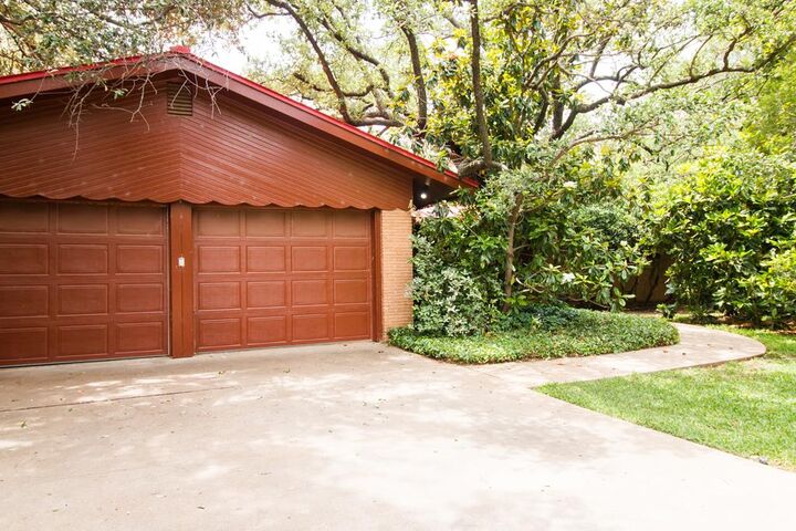 Property Photo: 27 Yucca St TX 76901
