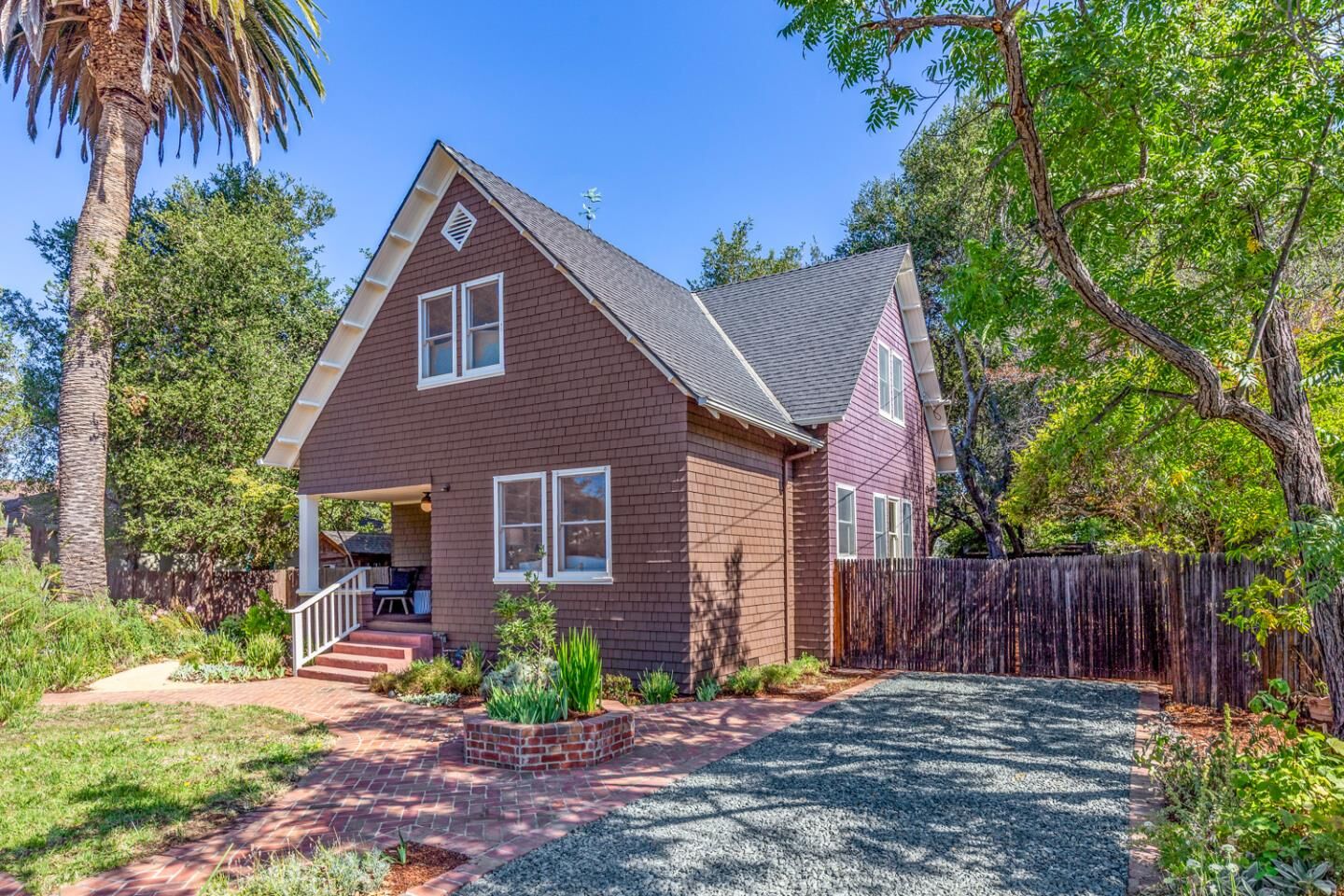 Property Photo:  2131 Harvard Street  CA 94306 