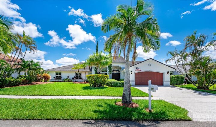 721 NW 193rd Ave  Pembroke Pines FL 33029 photo