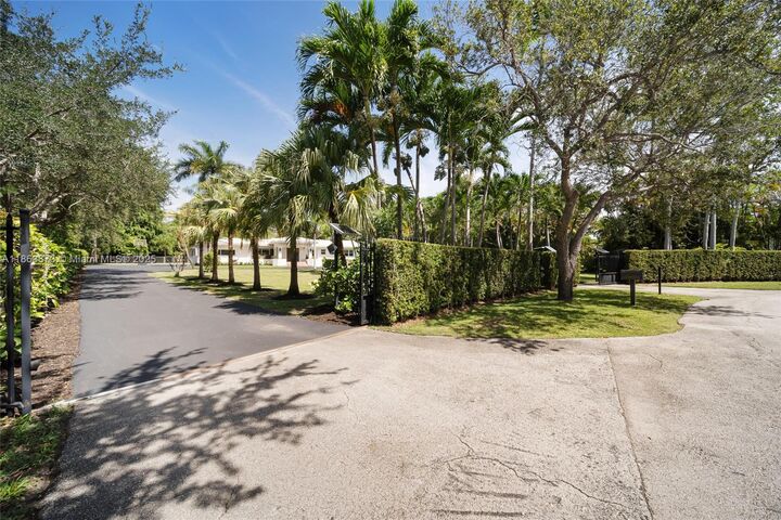Property Photo:  6125 SW 109th St  FL 33156 