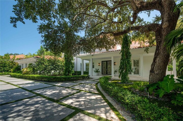 680 Destacada Ave  Coral Gables FL 33156 photo
