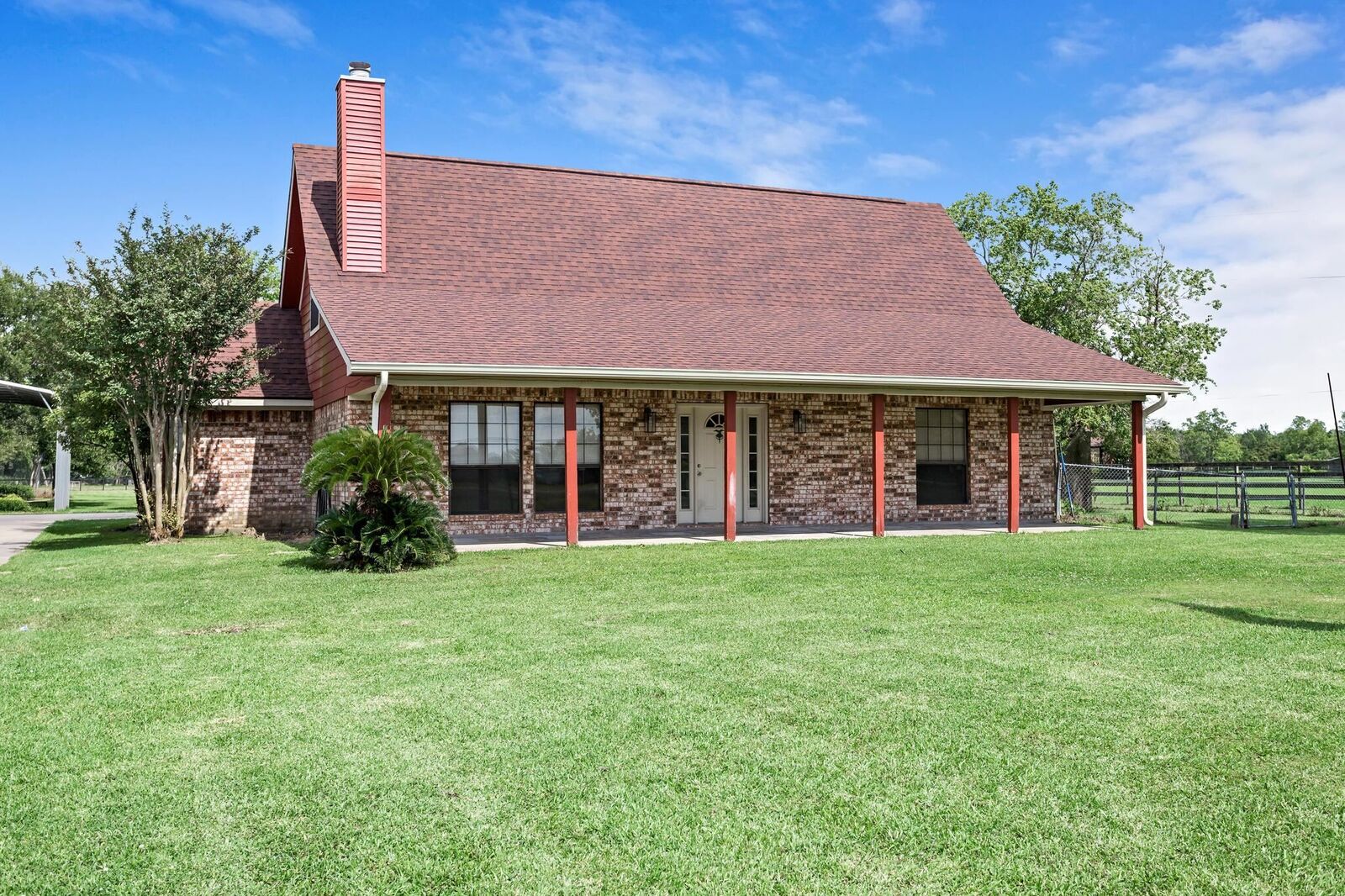 Property Photo:  11161 Blue Bonnet Ln  TX 77705-7621 