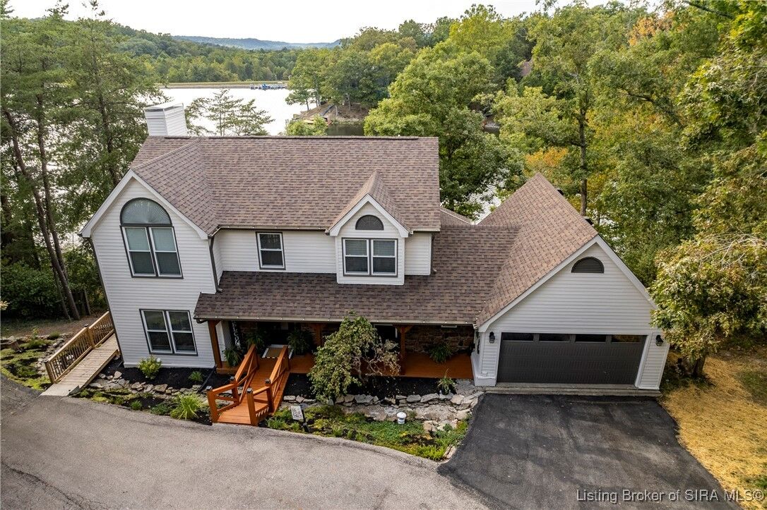 Property Photo: 1613 Bayview Drive IN 47106