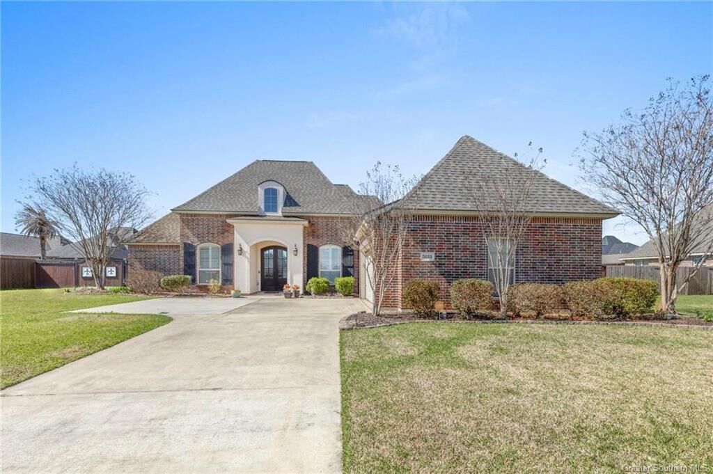 Property Photo: 5122 W Worthington Drive W LA 70605