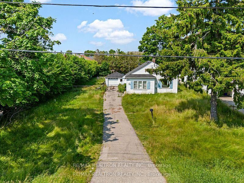 Photo de la propriété: 780 Liverpool Road ON L1W 1S1
