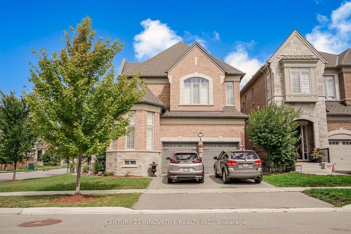 Property Photo:  94 Brabin Circle  ON L1P 0C1