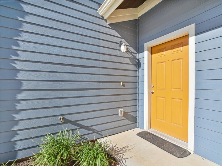 Property Photo: 516 E Slaughter Lane 1801 TX 78744