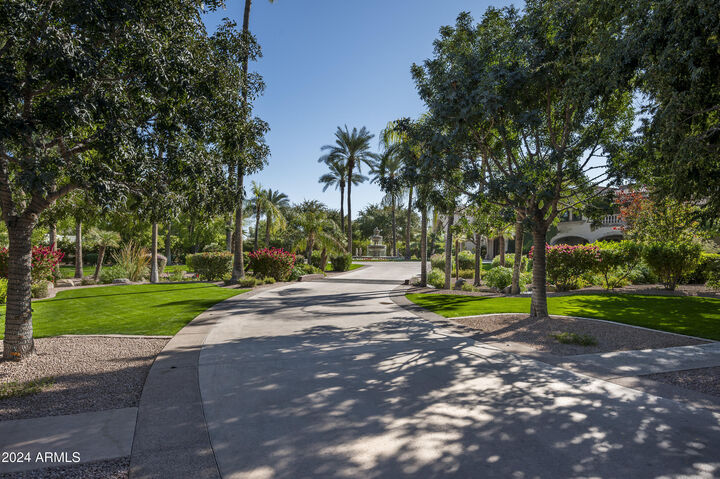 Property Photo:  6161 N 59th Place  AZ 85253 