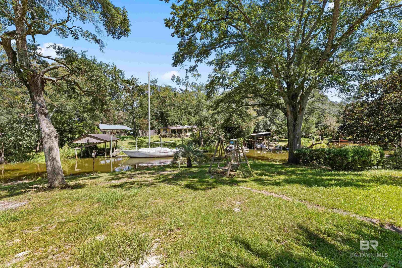 Property Photo:  2950 Riverside Drive  AL 36605 