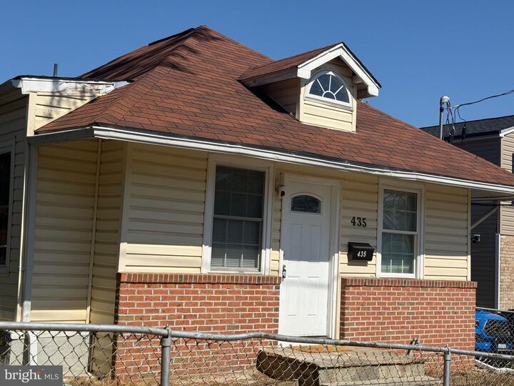 Property Photo: 435 Balboa Avenue MD 20743