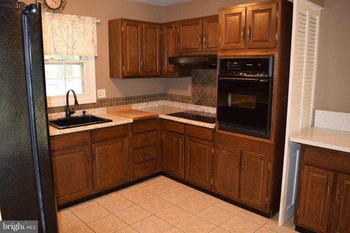 Property Photo: 4405 Manor Hall Lane VA 22033