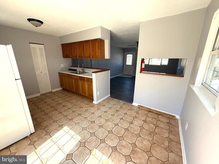 Property Photo:  37 Highland Avenue  NJ 08081 