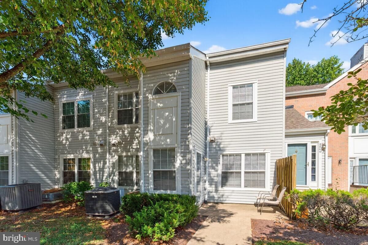 Property Photo:  8644 Devon Hills Drive  MD 20744 