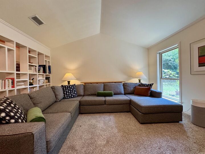Property Photo: 1909 Creekwood Drive AR 72032
