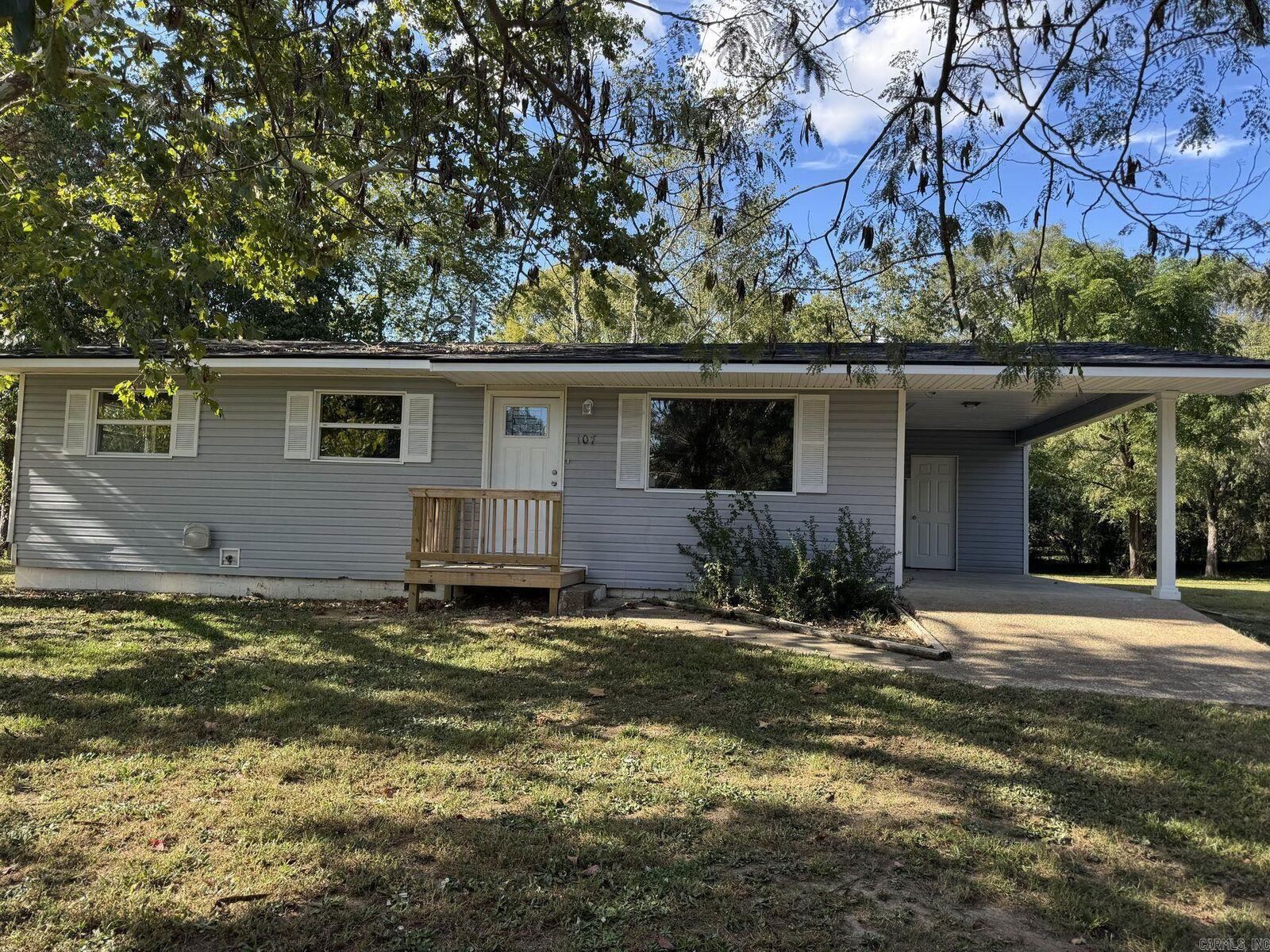 Property Photo: 107 Hilton Street AR 71913