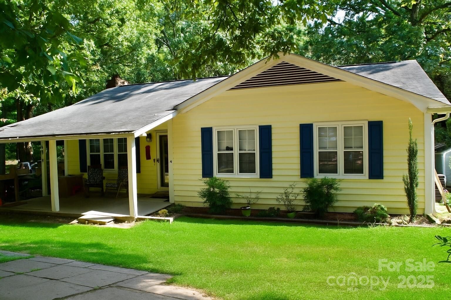 Property Photo: 2929 Matoka Trail NC 28104