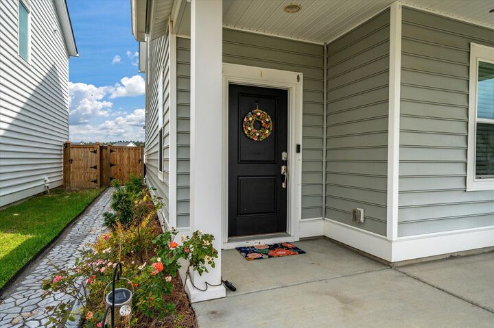 Property Photo:  206 Evergreen Avenue  SC 29485 