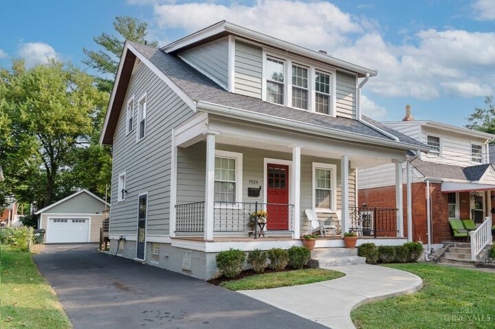 7024 Bramble Avenue  Columbia Twp OH 45227 photo