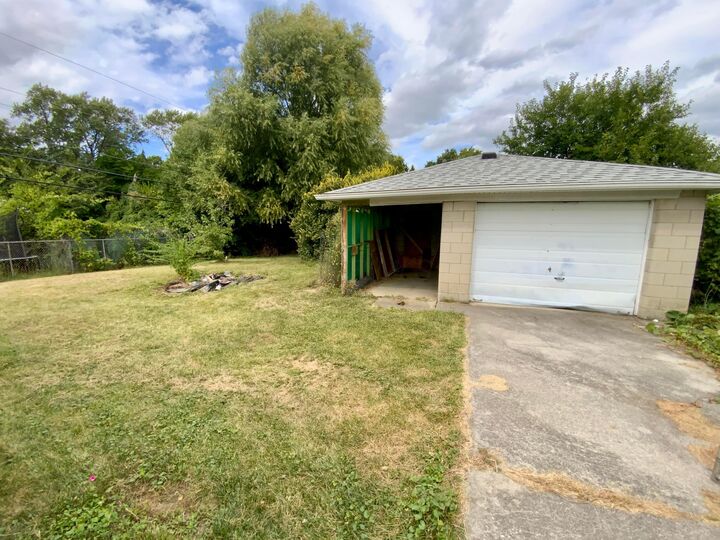 Property Photo:  1570 E Gates Street  OH 43206 
