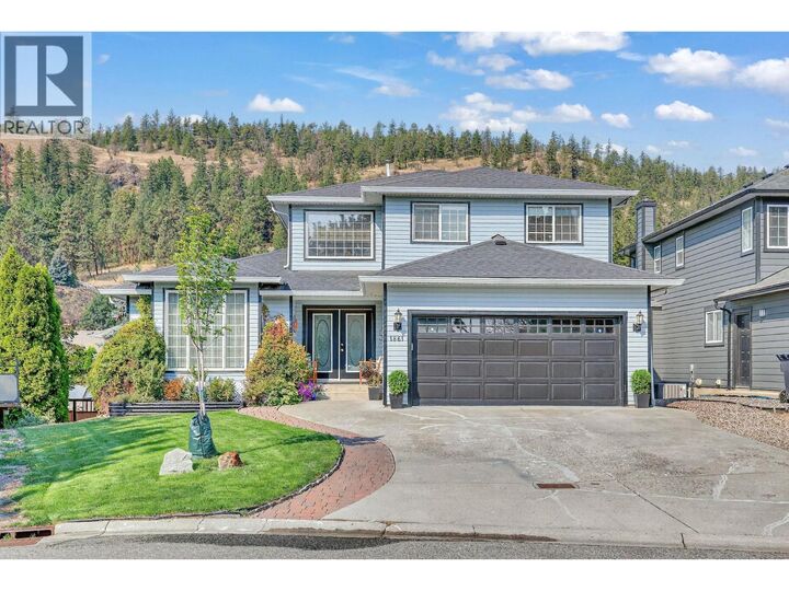 Property Photo: 1861 Glenhaven Crescent BC V1V 1T4