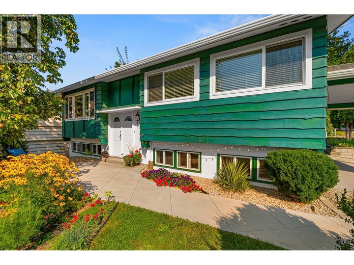 Photo de la propriété: 490 6 Street Southeast BC V1E 4E9