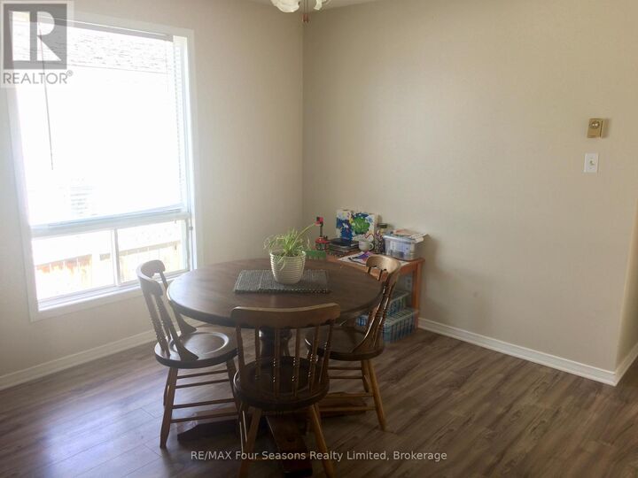 Property Photo: 75 Telfer Road 1 ON L9Y 4S2