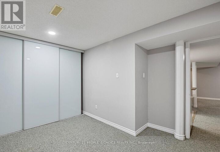 Property Photo:  5594 Taw (Basement) Avenue  ON L5V 2B1 