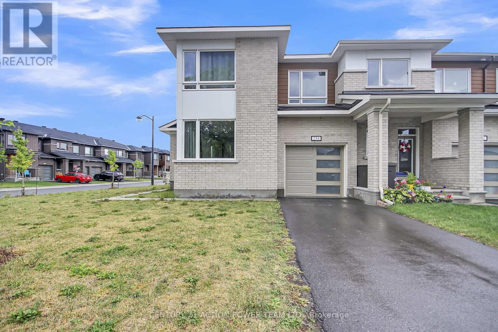 Property Photo: 254 Ormiston Crescent ON K2J 7E4