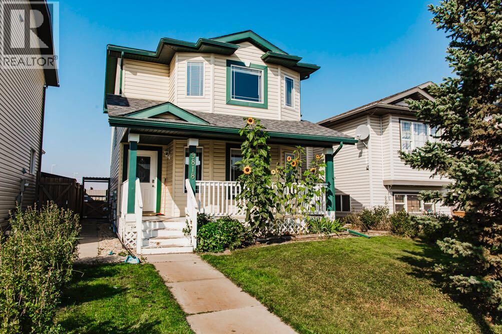Property Photo:  9818 90A Street  AB T8X 1T3 