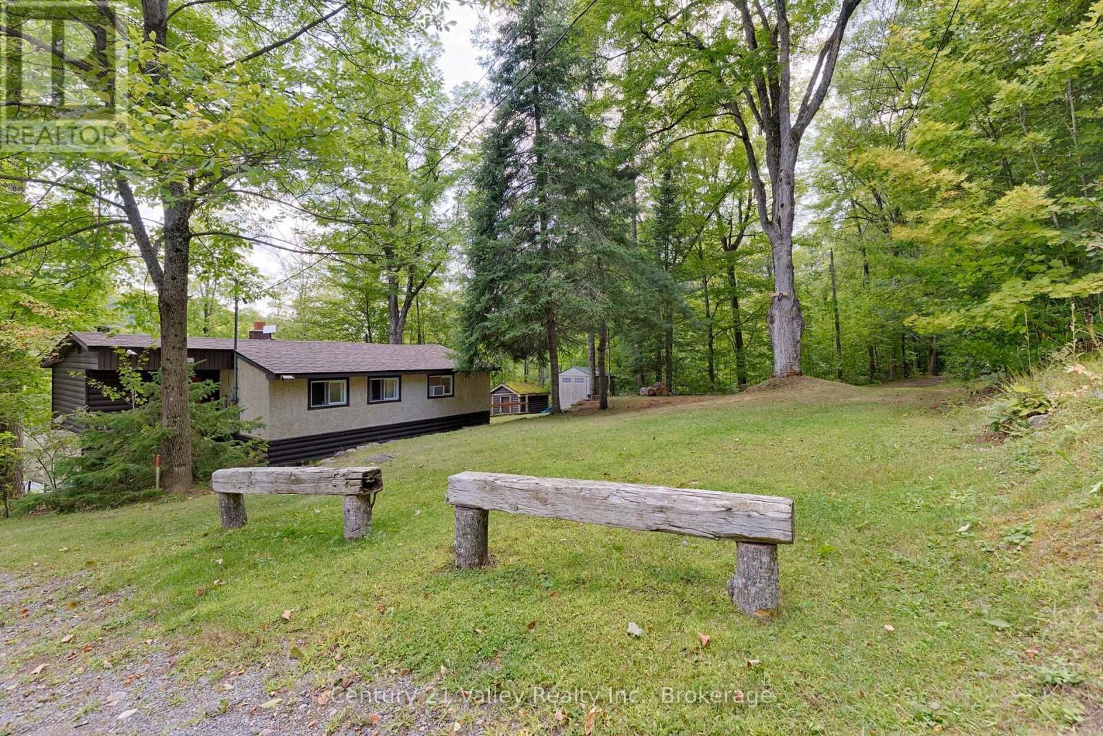Property Photo:  216 Stringers Lane  ON K0J 1G0 