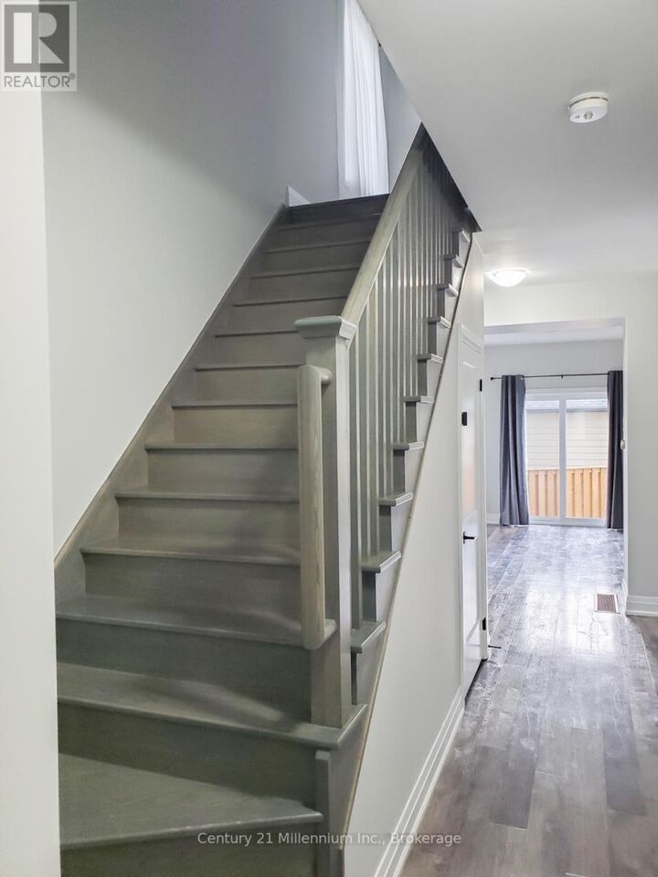 Property Photo: 7 Stonehart Lane 19 ON L4M 7E8