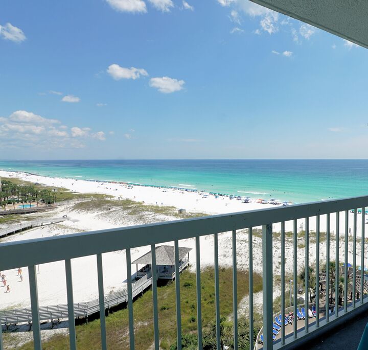 Property Photo: 1002 US-98 1013 FL 32541