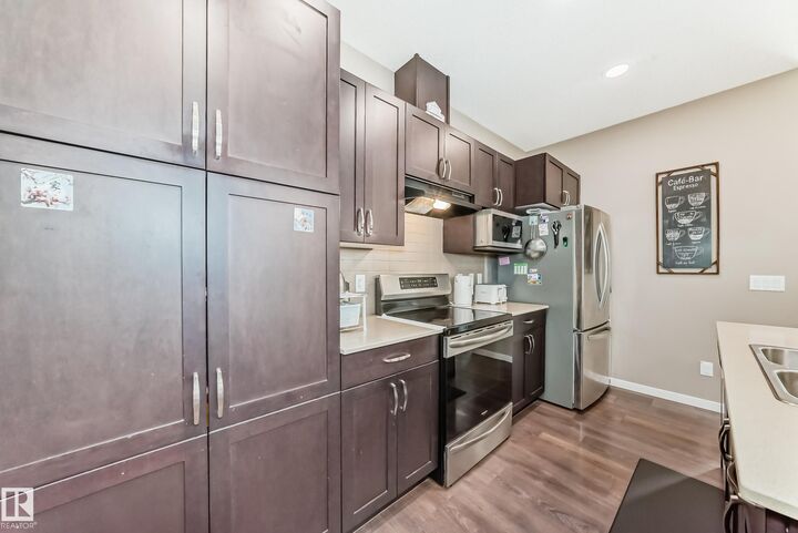 Property Photo: 1426 26 Avenue NW AB T6T 0W1