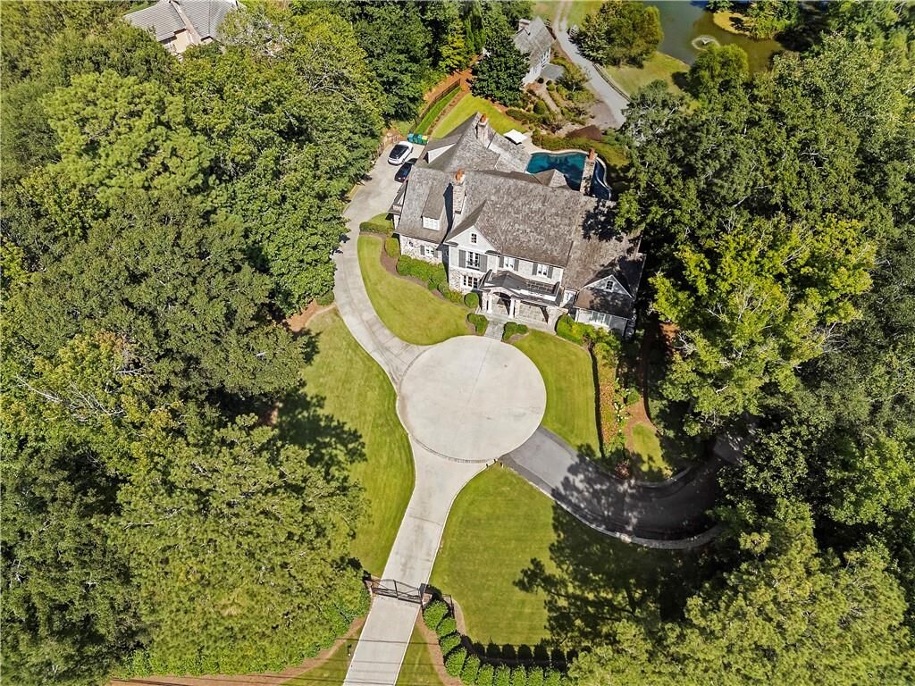 Property Photo:  4975 Peachtree Dunwoody Road  GA 30342 