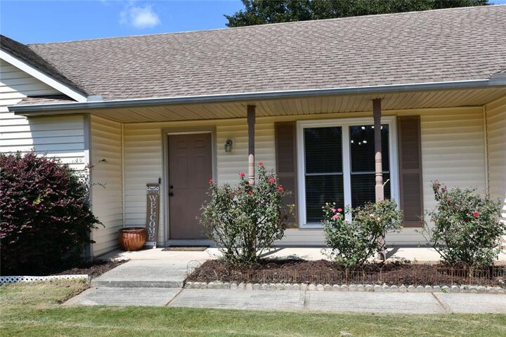 Property Photo: 339 Cobblestone Road GA 30011
