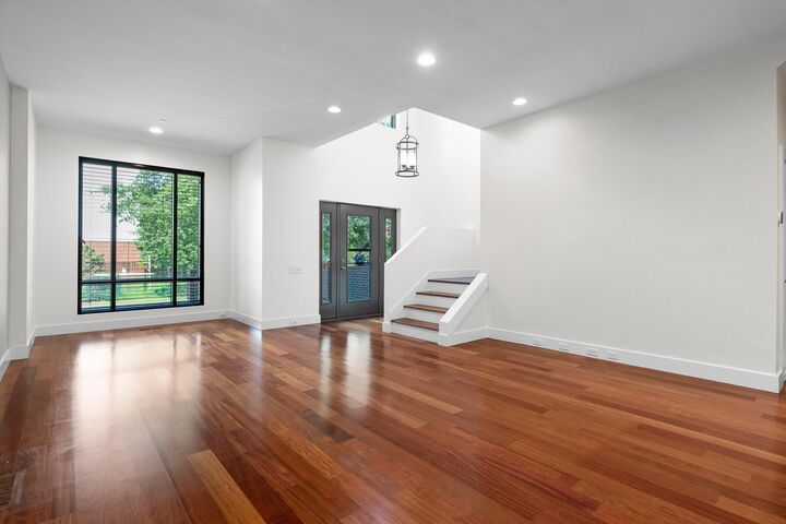 Property Photo: 164 W 17th Street TN 37408