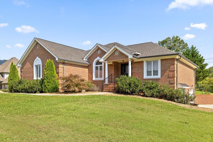3240 Waterfront Drive  Chattanooga TN 37419 photo
