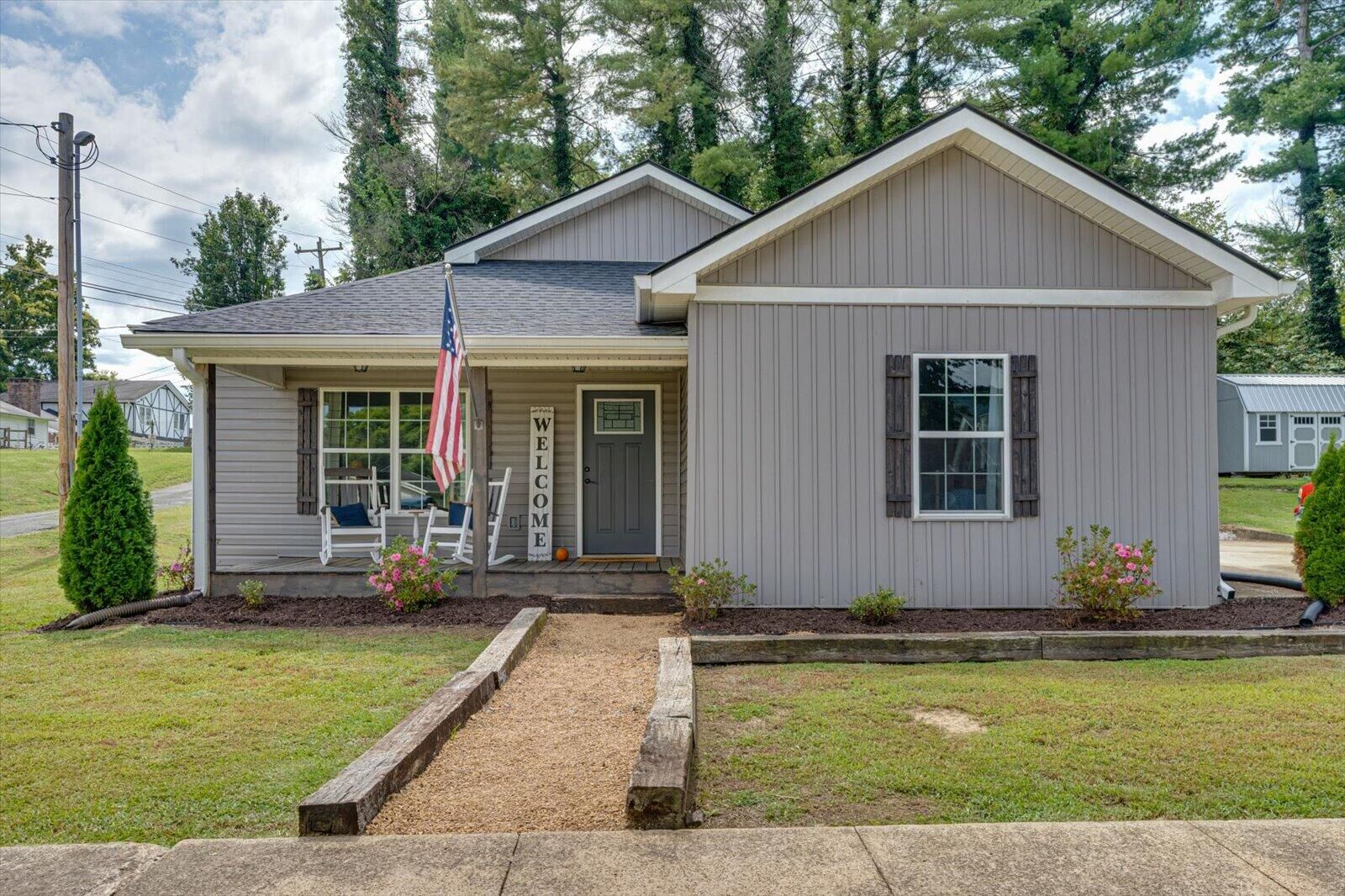 Property Photo:  207 6th Street  TN 37380 