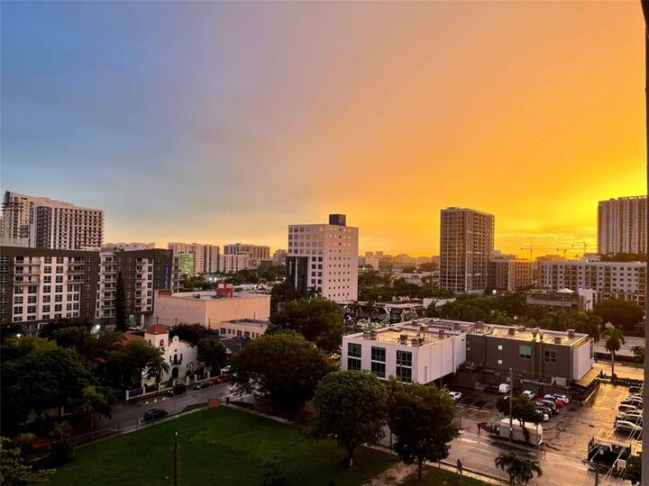 Property Photo: 444 NE 30 St 1006 FL 33137