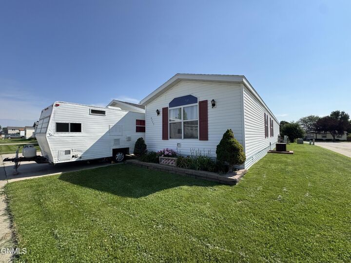 Property Photo: 4773 British Drive ND 58503