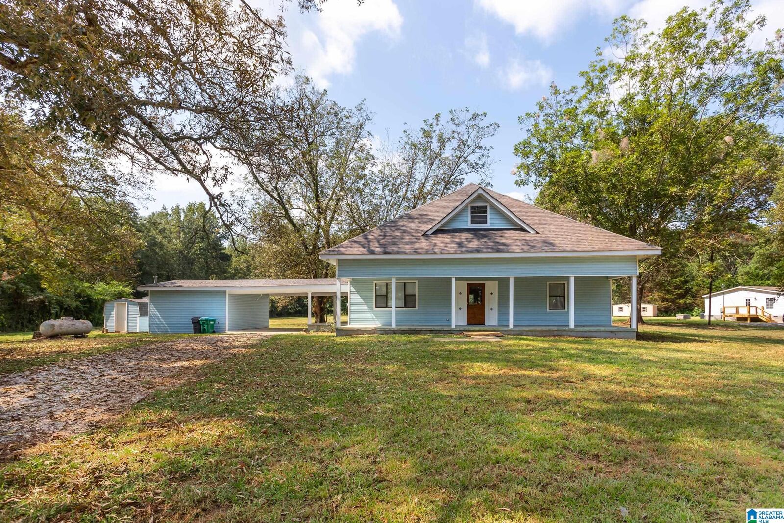 Property Photo: 4061 Renfroe Road AL 35160