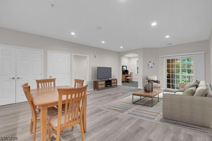 Property Photo:  7 Ridgeview Ln 7  NJ 07856 