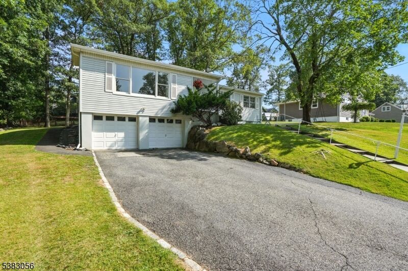 Property Photo: 76 Hazelwood Ave NJ 07039