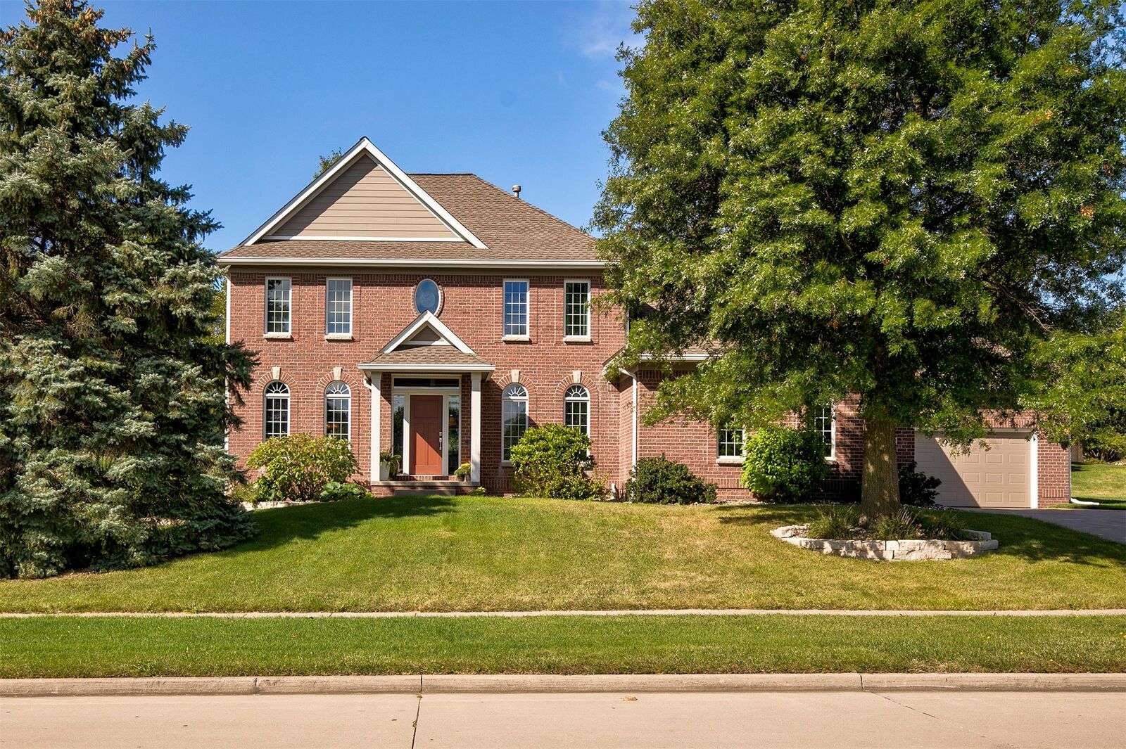 Property Photo:  1683 S 49th Street  IA 50265 