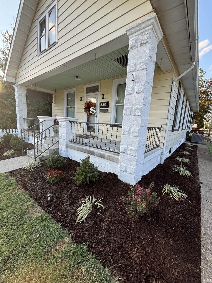 Property Photo:  3301 Austin Avenue  IN 47712 