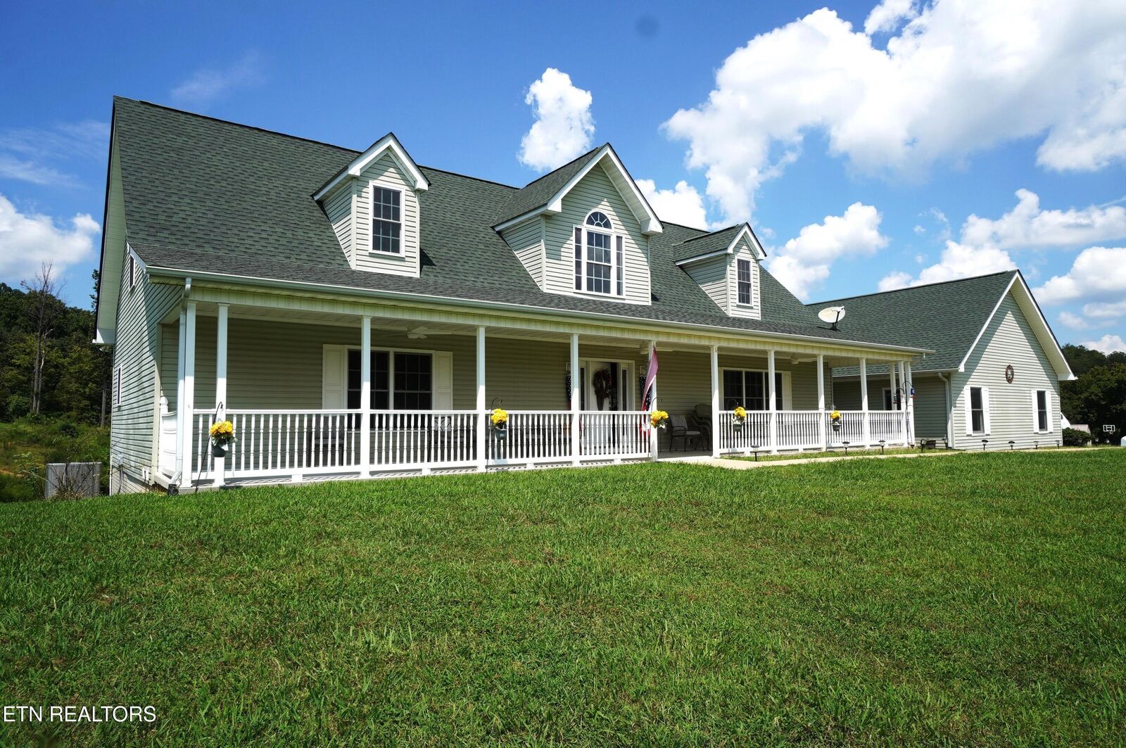 Property Photo:  570 McGaha Chapel Rd  TN 37722 